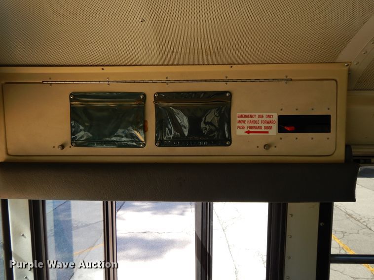 image for item DE5813 2008 International CE300 school bus