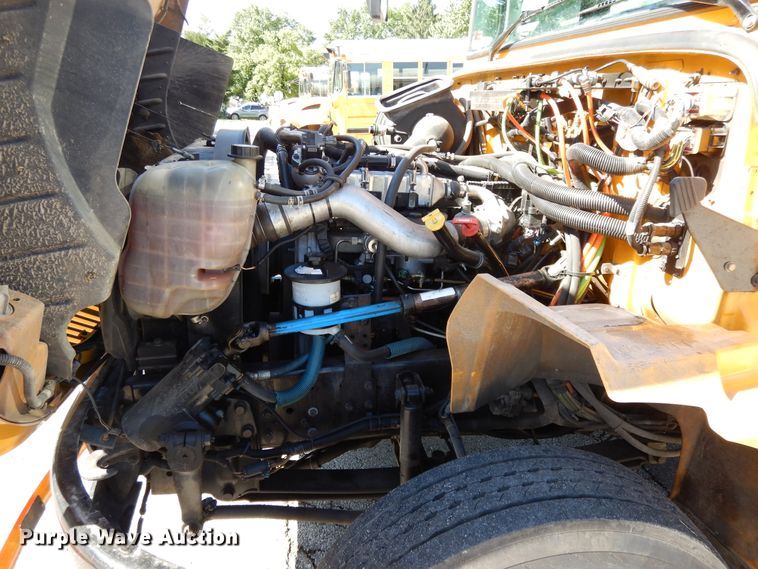 image for item DE5813 2008 International CE300 school bus