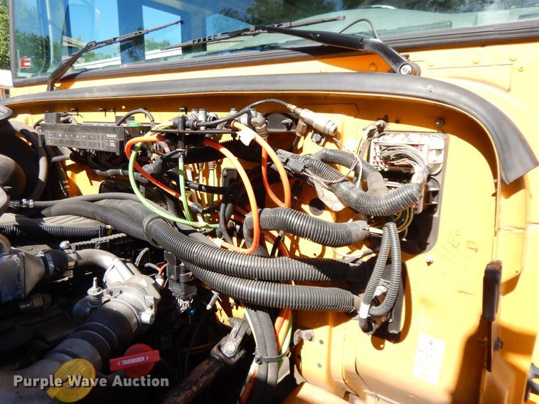 image for item DE5813 2008 International CE300 school bus