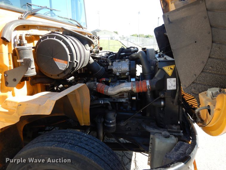 image for item DE5813 2008 International CE300 school bus