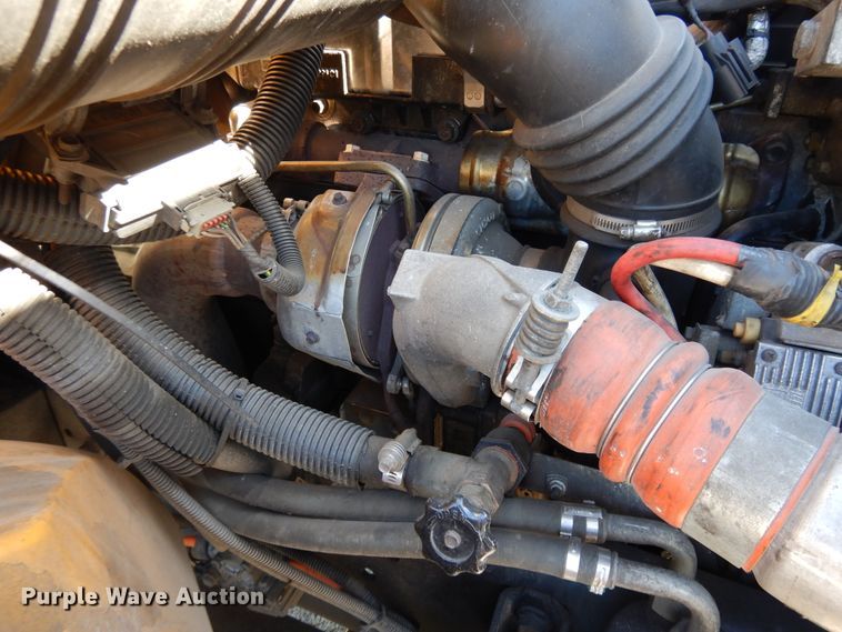 image for item DE5813 2008 International CE300 school bus