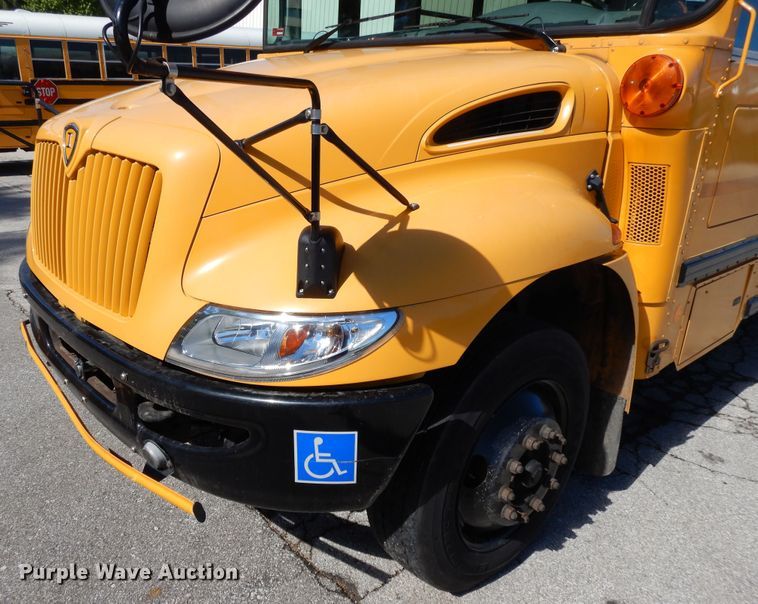 image for item DE5813 2008 International CE300 school bus