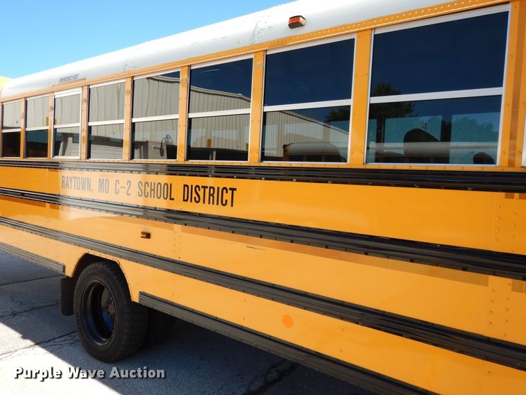 image for item DE5813 2008 International CE300 school bus