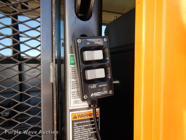 image for item DE5813 2008 International CE300 school bus