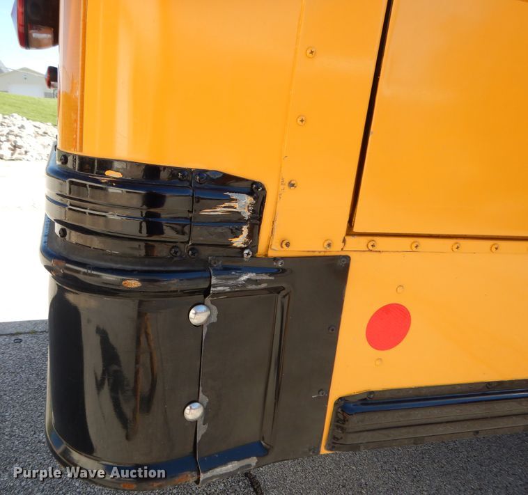 image for item DE5813 2008 International CE300 school bus