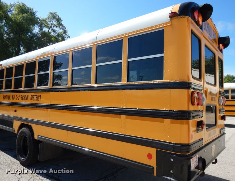 image for item DE5813 2008 International CE300 school bus