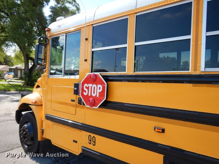 image for item DE5813 2008 International CE300 school bus