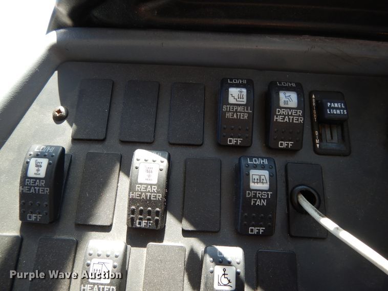 image for item DE5814 2008 International CE300  school bus