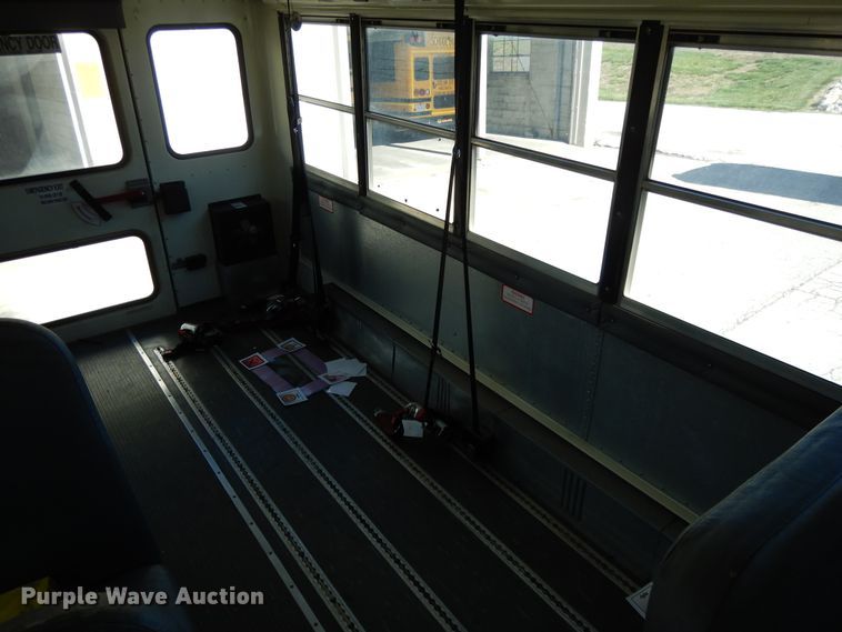 image for item DE5814 2008 International CE300  school bus