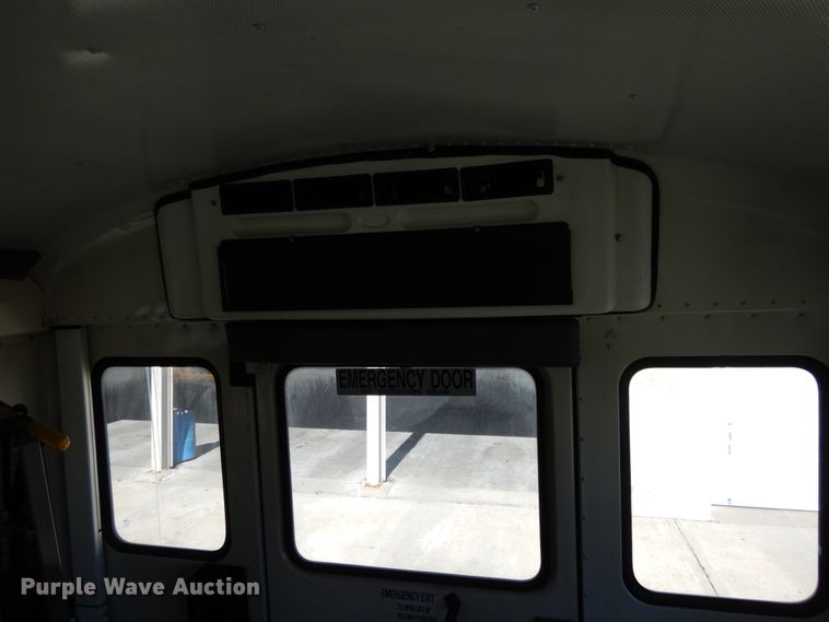 image for item DE5814 2008 International CE300  school bus