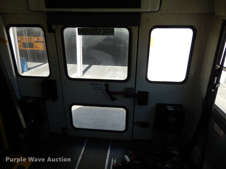 image for item DE5814 2008 International CE300  school bus