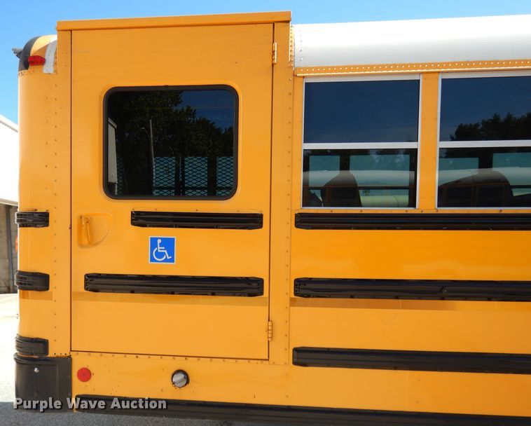 image for item DE5814 2008 International CE300  school bus