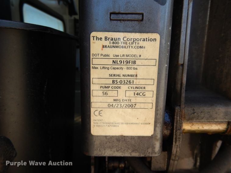 image for item DE5814 2008 International CE300  school bus