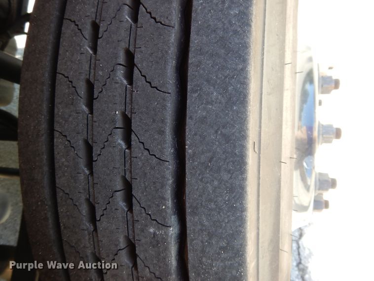 image for item DE5814 2008 International CE300  school bus