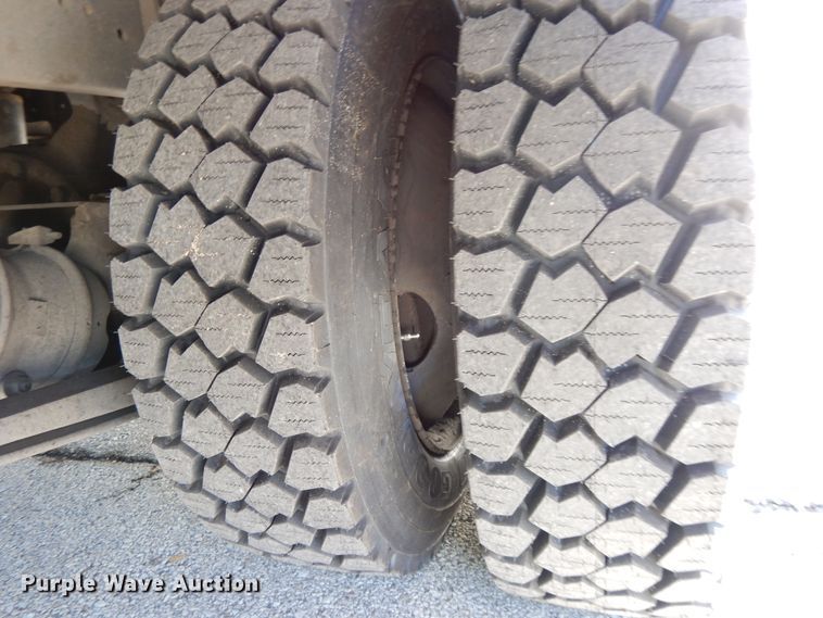 image for item DE5814 2008 International CE300  school bus