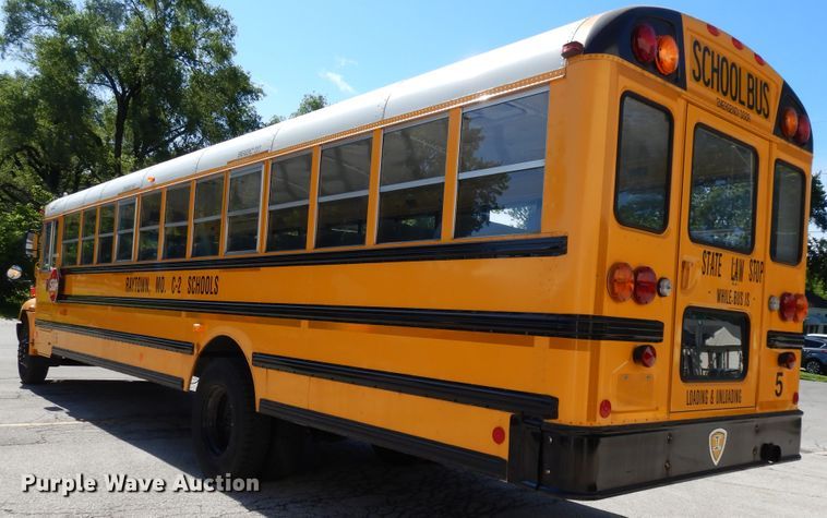 image for item DE5815 2006 International CE300 school bus