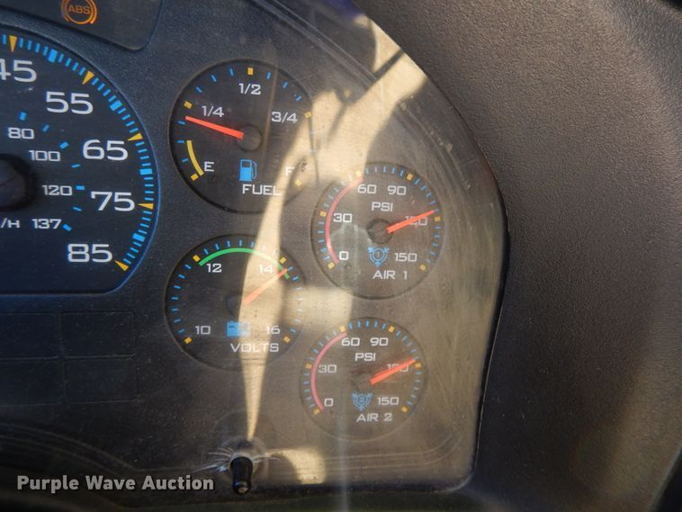 image for item DE5815 2006 International CE300 school bus