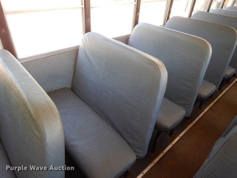 image for item DE5815 2006 International CE300 school bus