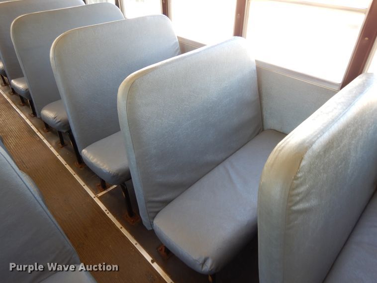 image for item DE5815 2006 International CE300 school bus