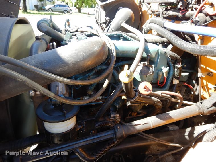 image for item DE5815 2006 International CE300 school bus