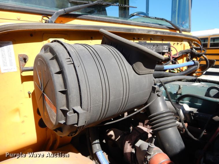 image for item DE5815 2006 International CE300 school bus