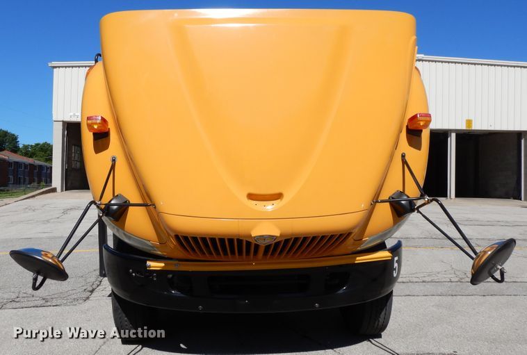 image for item DE5815 2006 International CE300 school bus