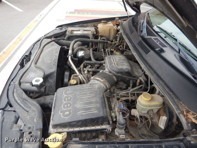 image for item DF3164 2004 Jeep Grand Cherokee Laredo  SUV