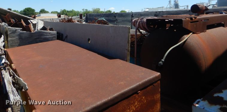 image for item DF3200 Approx. 156 aluminum concrete forms