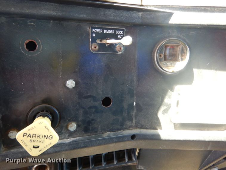 image for item DF4001 1997 International 4900  dump truck