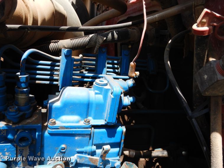 image for item DF4001 1997 International 4900  dump truck