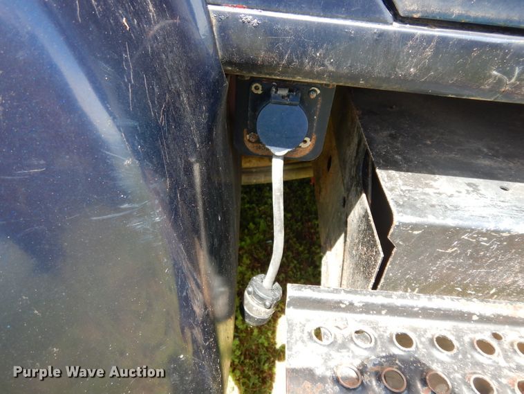 image for item DF4001 1997 International 4900  dump truck