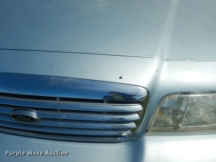 image for item DF4002 2006 Ford Crown Victoria LX