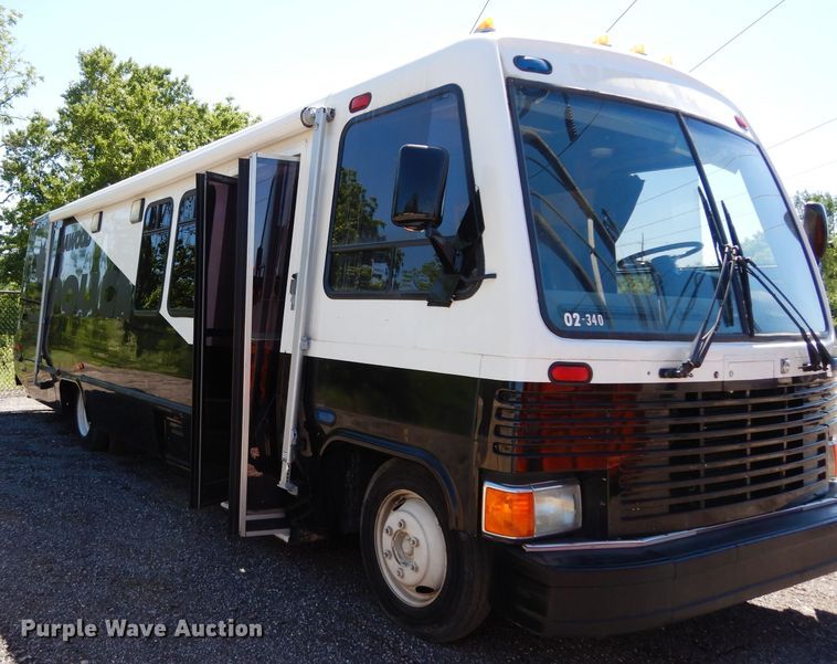 image for item DF4038 1997 Freightliner  RV