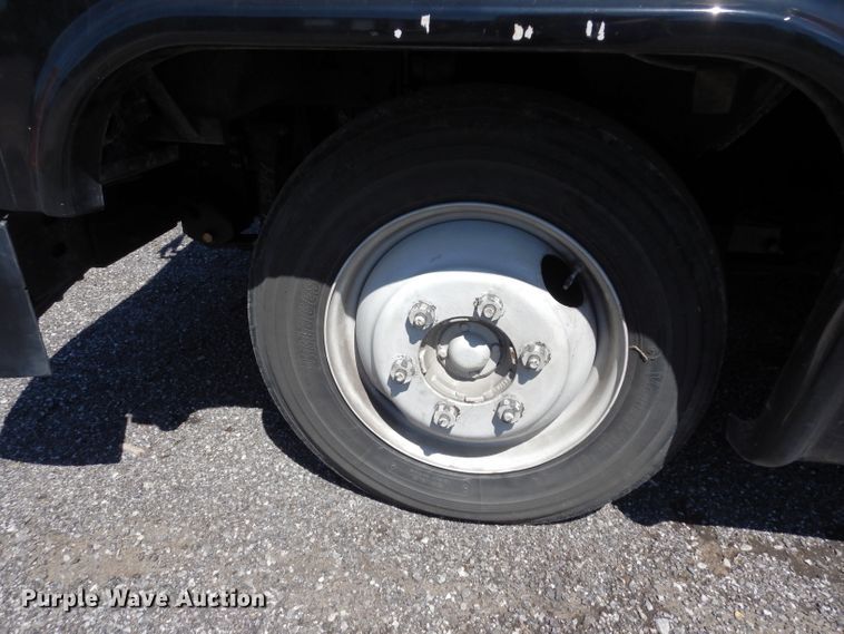 image for item DF4038 1997 Freightliner  RV