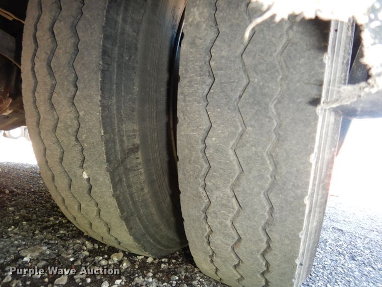 image for item DF4038 1997 Freightliner  RV