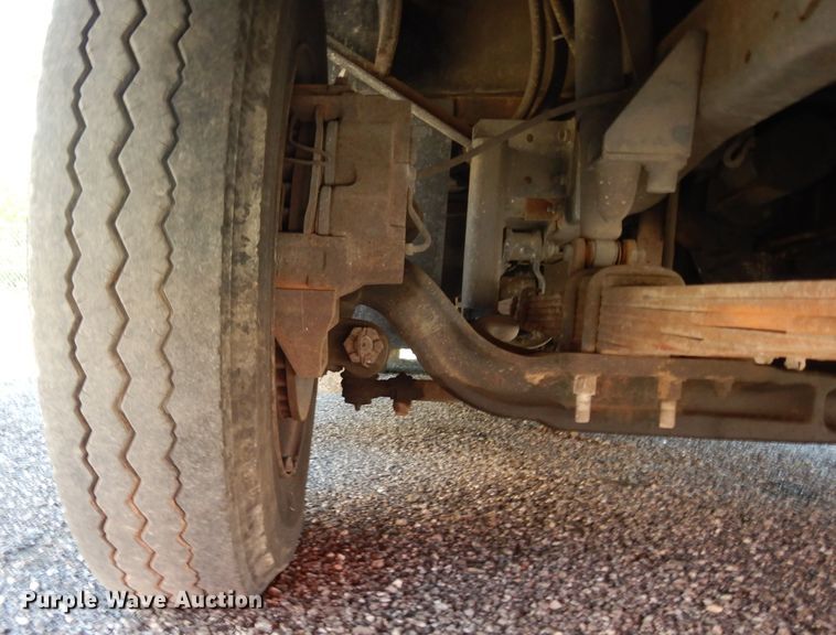 image for item DF4038 1997 Freightliner  RV