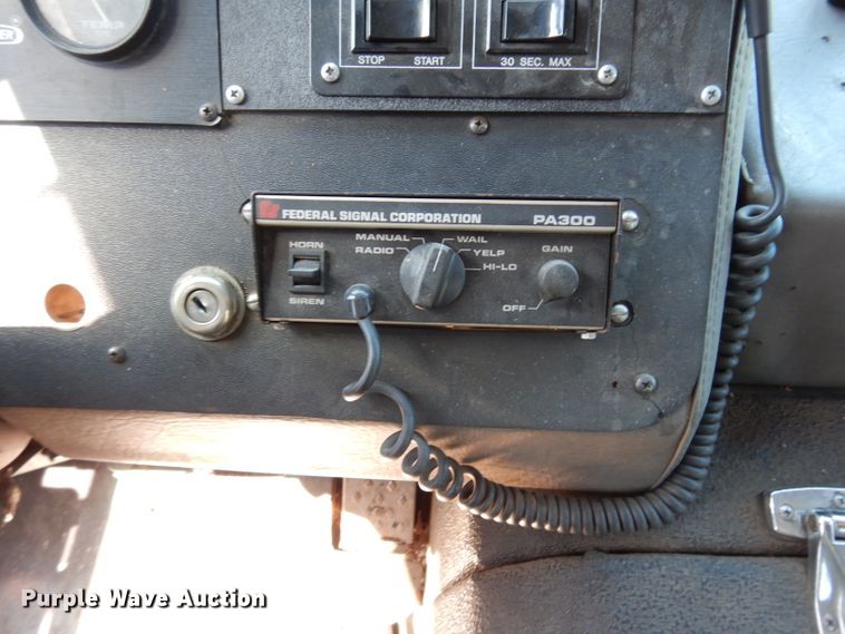 image for item DF4038 1997 Freightliner  RV