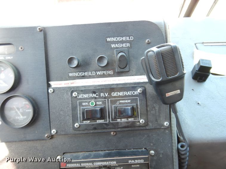 image for item DF4038 1997 Freightliner  RV