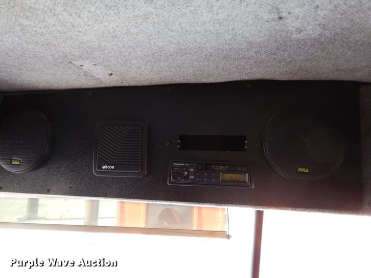 image for item DF4038 1997 Freightliner  RV