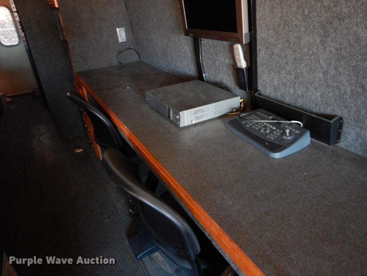 image for item DF4038 1997 Freightliner  RV