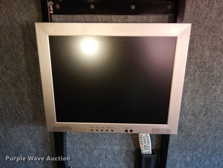 image for item DF4038 1997 Freightliner  RV