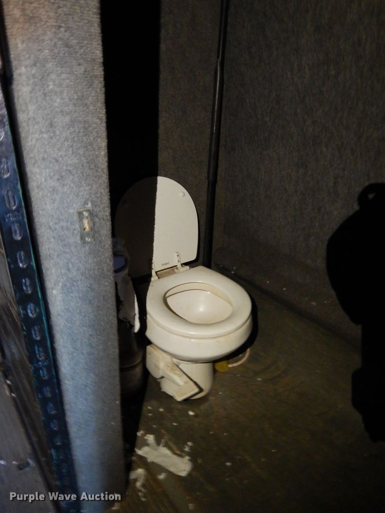 image for item DF4038 1997 Freightliner  RV