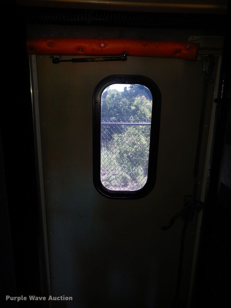 image for item DF4038 1997 Freightliner  RV