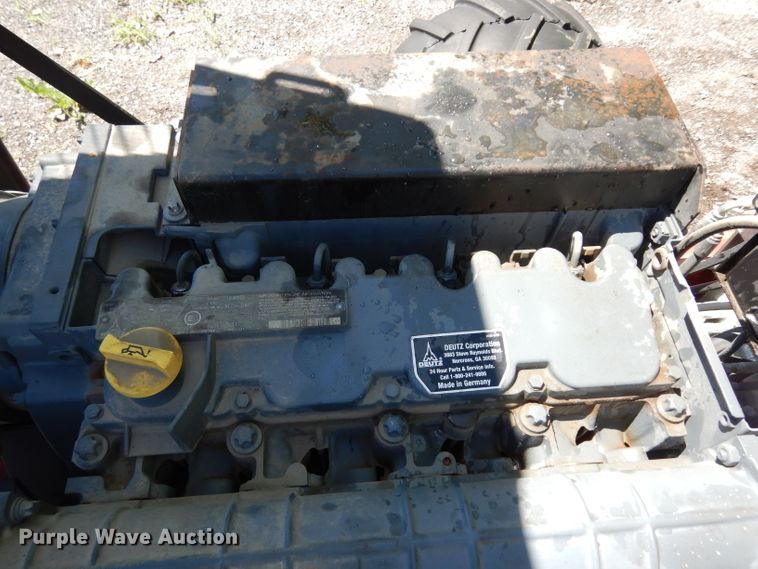 image for item DF4059 2008 Power Trac PT1850 slope mower