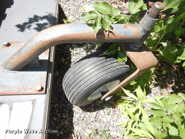 image for item DF4059 2008 Power Trac PT1850 slope mower