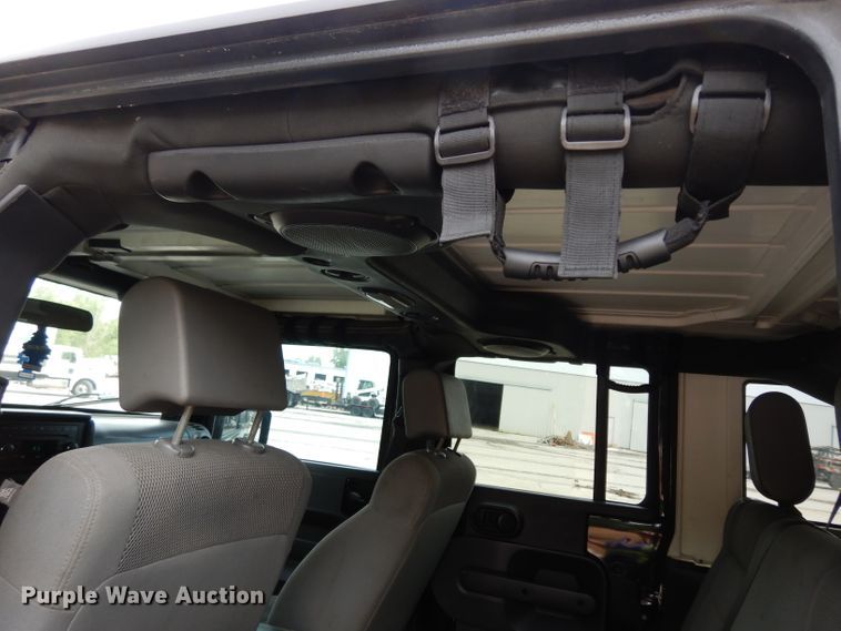 image for item DF4066 2007 Jeep Wrangler Sahara Rubicon Limited  SUV