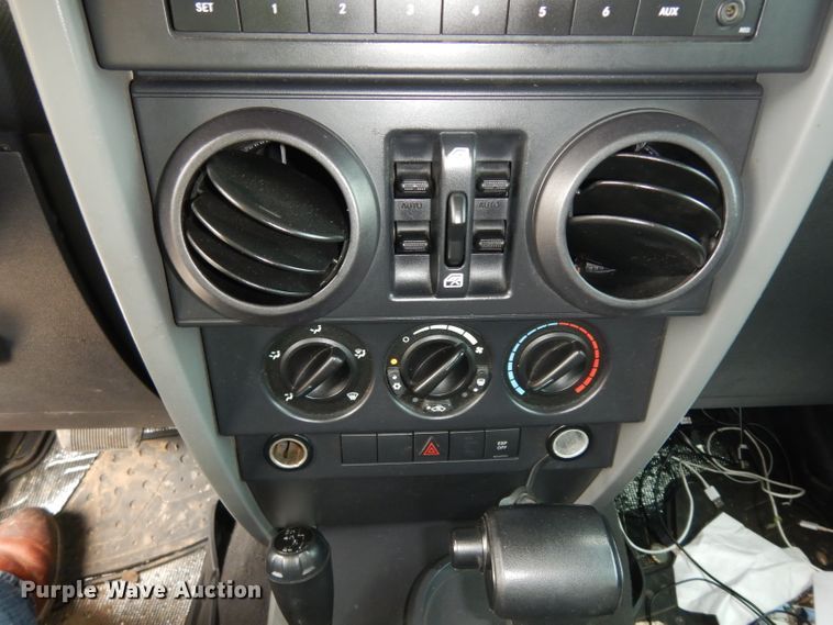 image for item DF4066 2007 Jeep Wrangler Sahara Rubicon Limited  SUV