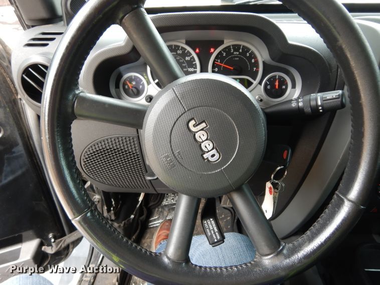 image for item DF4066 2007 Jeep Wrangler Sahara Rubicon Limited  SUV