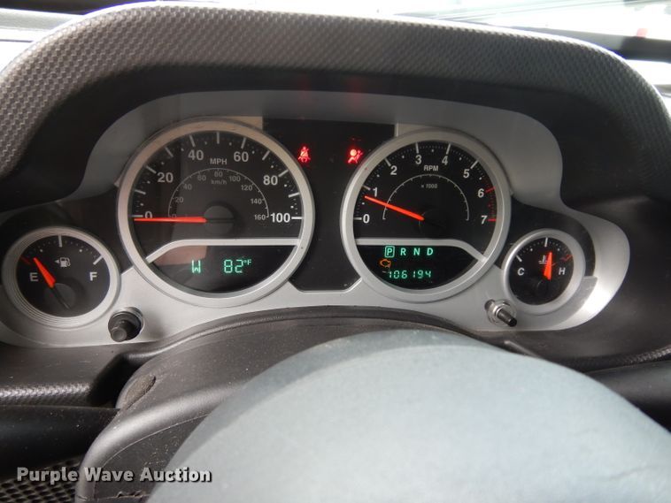 image for item DF4066 2007 Jeep Wrangler Sahara Rubicon Limited  SUV