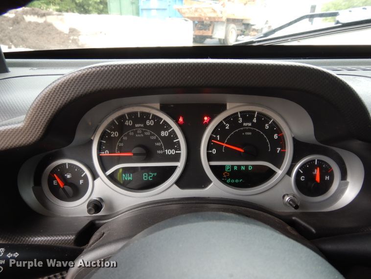 image for item DF4066 2007 Jeep Wrangler Sahara Rubicon Limited  SUV